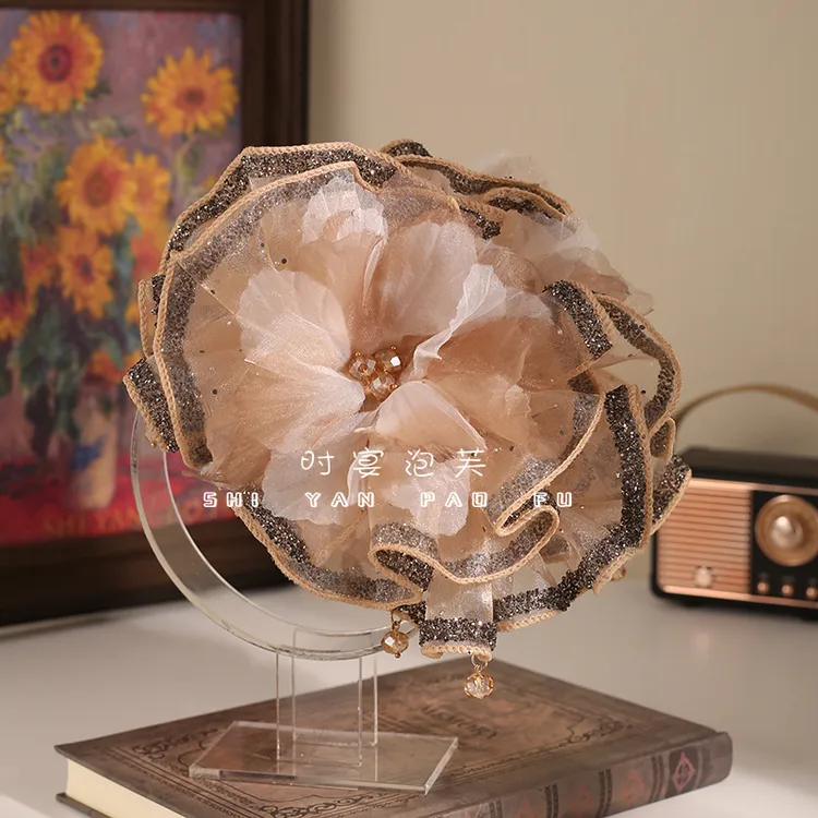 香水百合抓夹花朵木耳边鲨鱼夹早秋新款满钻原创设计精致温婉头饰