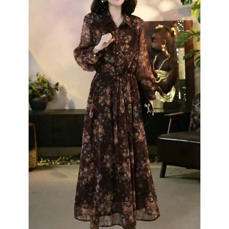 减龄度假风印花长袖连衣裙女2025秋季新款气质优雅收腰遮肉A字裙
