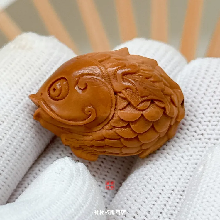 新春过年新年橄榄核雕刻年年有余年年有鱼鲤鱼金鱼单籽钥匙链配饰