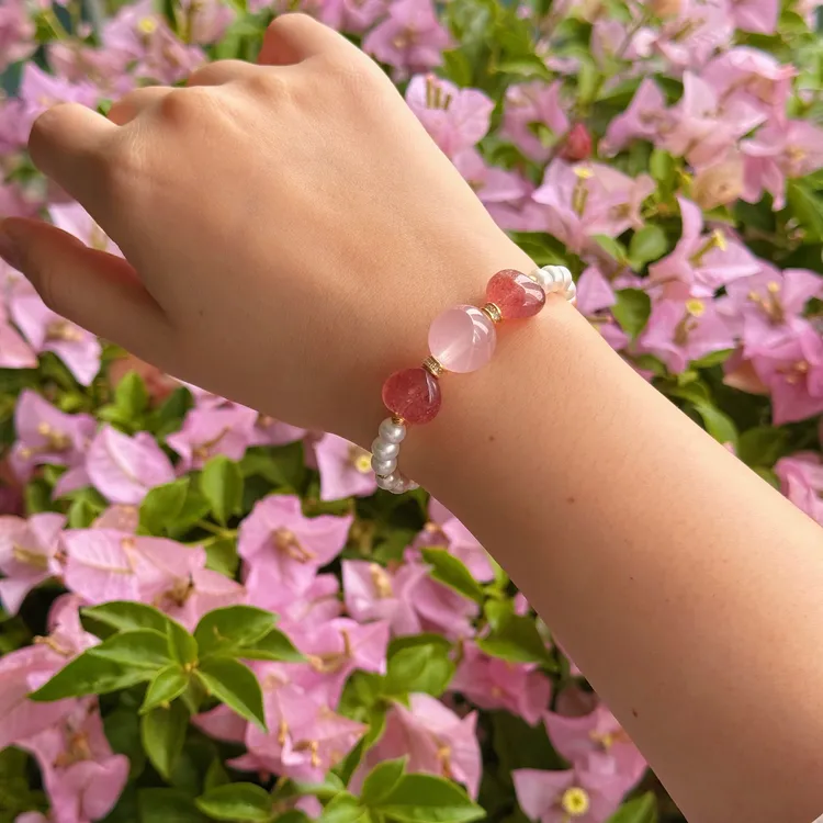 【珠纪儿】淡水珍珠设计款水晶蝴蝶结糖果手链S925磁吸扣珍珠手链