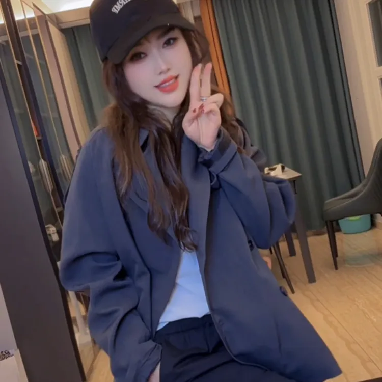 经典大翻领廓形外套 气质短款风衣女