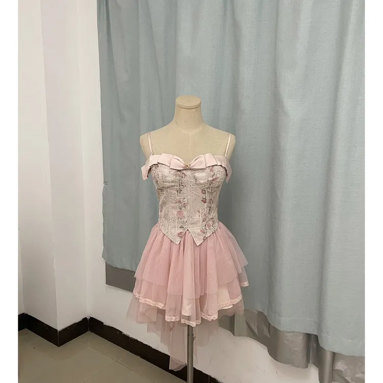 Catyears猫年 澳洲野玫瑰~蝴蝶结鱼骨胸衣粉色裙子女拖尾半裙套装