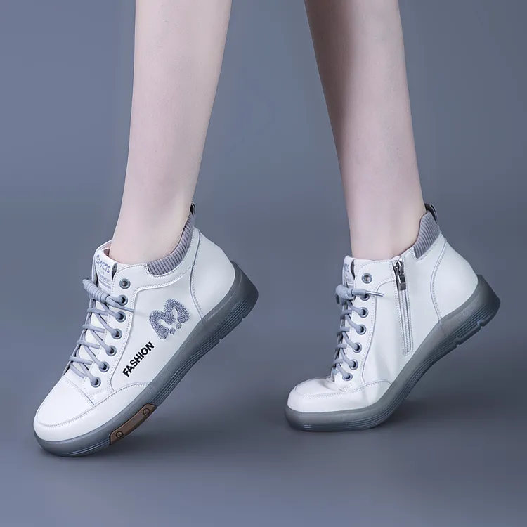 短靴春秋单靴女款2025新款爆款牛筋软底真皮透气休闲百搭款高帮鞋