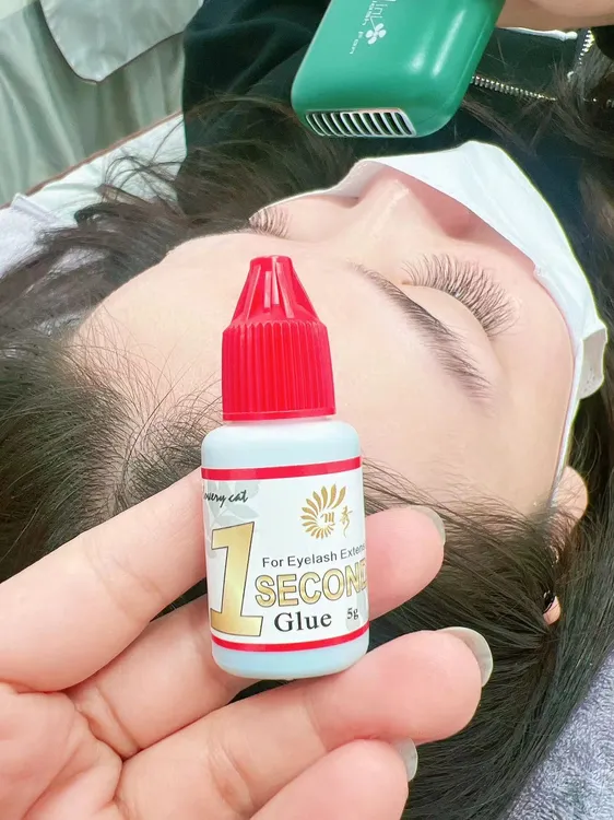 美睫师专用嫁接睫毛胶水1S速干闭眼嫁接睫毛胶水超粘持久低刺激