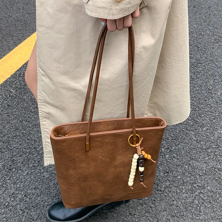 复古包包女大容量2025新款秋冬百搭单肩包简约休闲今年流行水桶包