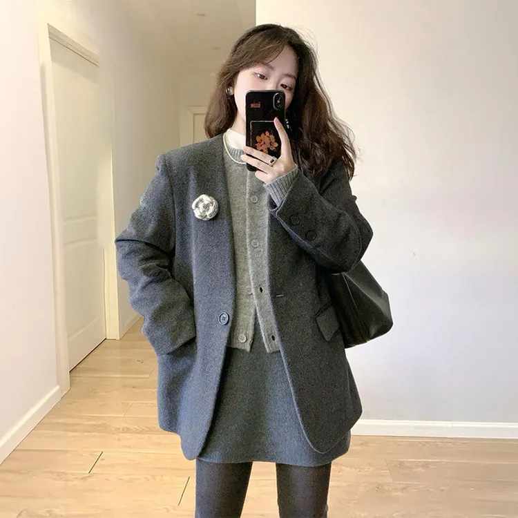 韩版小香风毛呢套装女冬季高智感通勤风灰色西装外套半身裙两件套