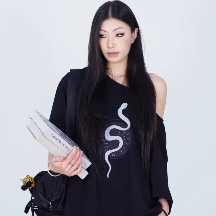 SUANS原创自制小蛇印花斜肩街头斜领小众设计感街舞休闲短袖上衣
