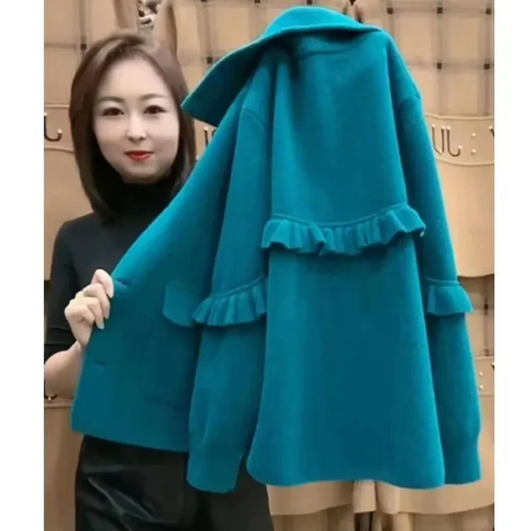 洋气妈妈新款网红爆款时尚木耳边遮肉方领外搭仿双面呢子春秋上衣