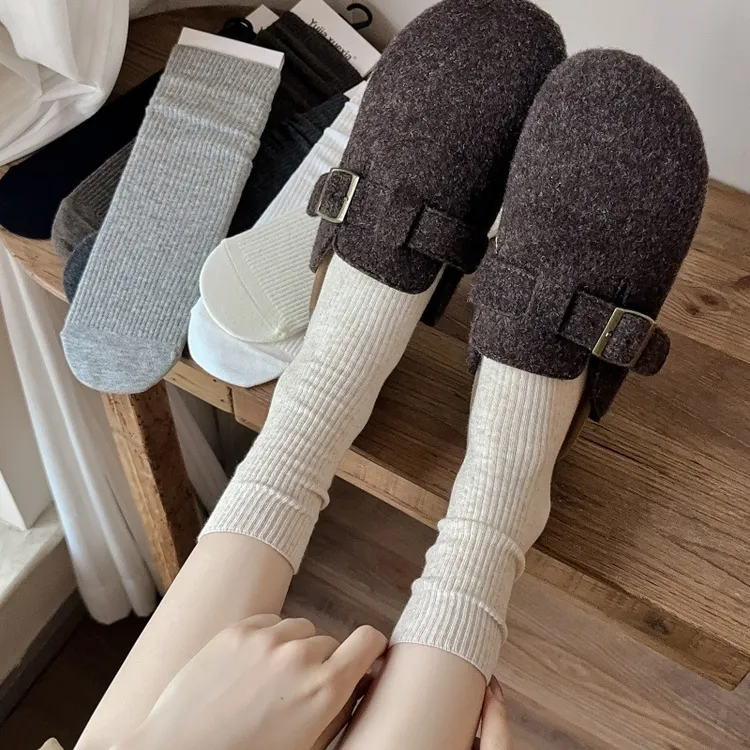 袜子女时尚格雷系微压无骨抽条长筒堆堆袜秋冬纯色中筒袜子女百搭