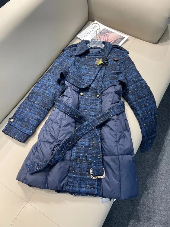 2025新款气质网红小香风羽绒冬季韩系慵懒超好看时尚休闲短款外套