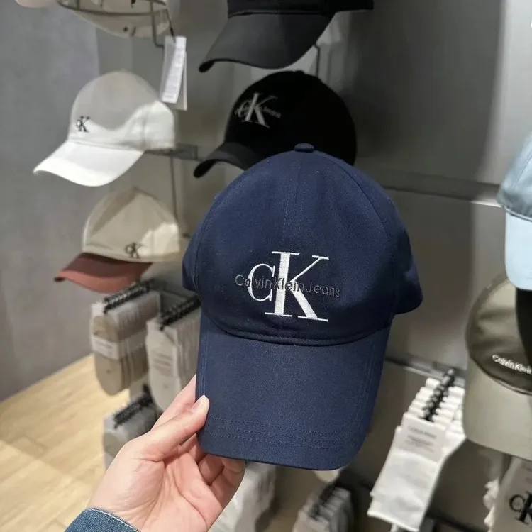 CK帽子Jennie同款帽子字母刺绣防晒遮阳鸭舌帽可调百搭棒球帽棉