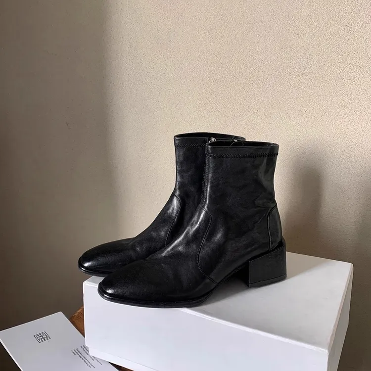 西瑞女鞋百搭时尚秋冬网红短靴女鞋时髦粗跟显瘦牛皮侧拉链圆头低