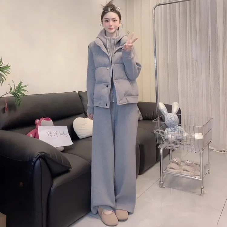 拉夏贝尔韩系休闲套装女2025秋冬季新款显瘦马甲卫衣阔腿裤三件套