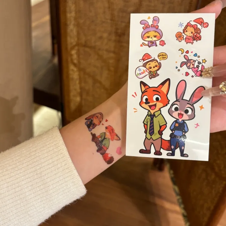 疯狂动物城尼克和朱迪情侣脸贴儿童纹身贴纸可爱手臂防水持久