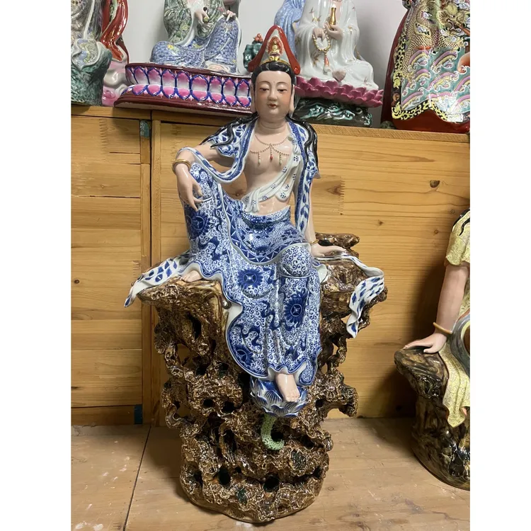 青花款水月观音景德镇珐琅彩观自在菩萨中式古典会所酒店吉祥摆件