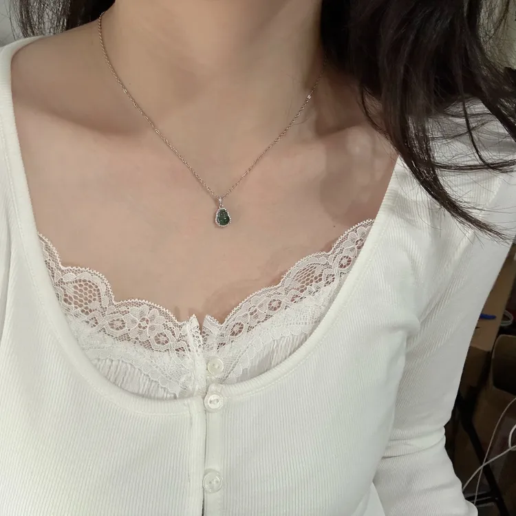 钛钢项链 8790银色小葫芦微镶中间绿色小石头福禄法式轻奢不掉色