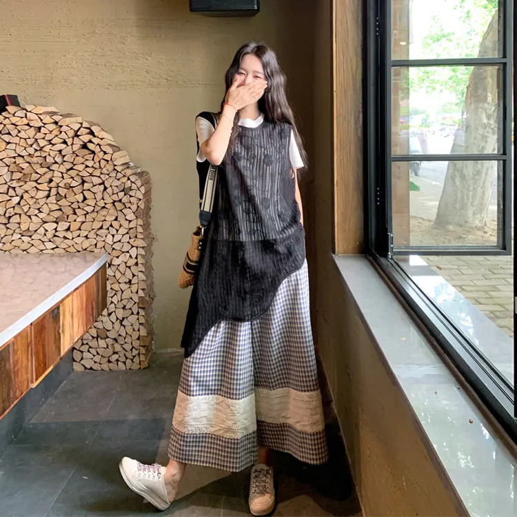 设计感套装裤女2025夏季新款不规则蕾丝罩衫T恤格子阔腿裤三件套