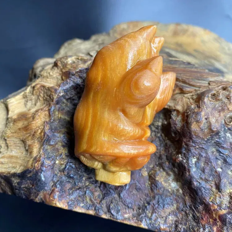 北琥珀木手把玩件大猪钱耙子明丁猪爪老料雕刻