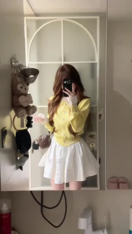 H2AN1 STUDIO撞色拼接假两件针织开衫毛衣外套木耳边百褶裙套装女
