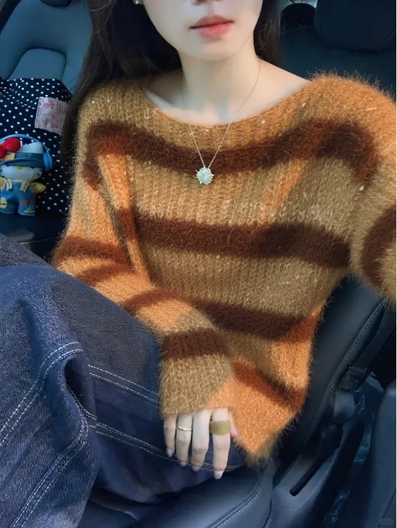 小香风气质条纹显瘦针织衫女2025秋冬新款韩系松弛感宽松百搭毛衣