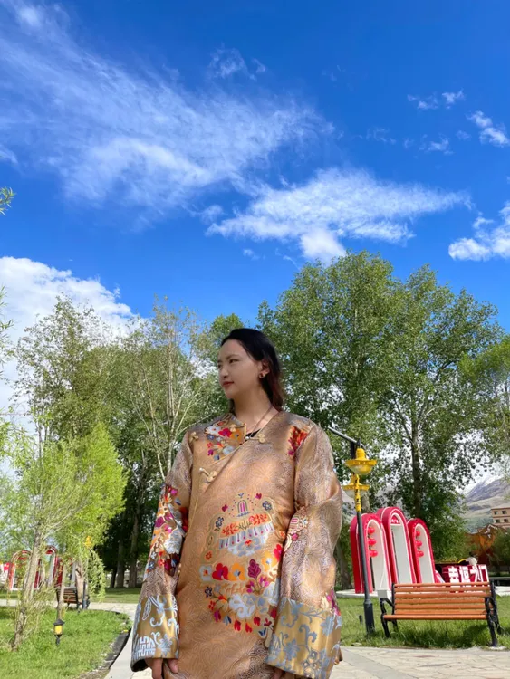 女士双层传统藏式大版型外套春秋百搭日常便装