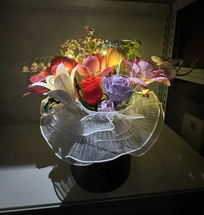 网红积木花网红款拼插乐高花束花朵永生花玫瑰小颗粒女生节日礼物