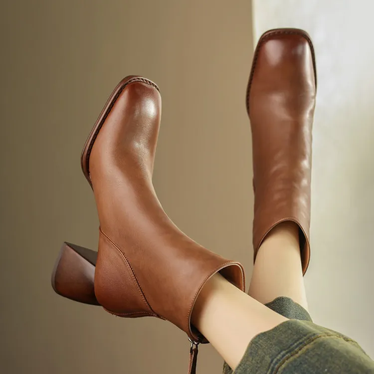 真皮时尚英伦风复古方头马丁靴女百搭气质高跟鞋粗跟后拉链短靴子