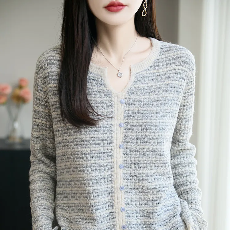 品牌女装正品秋装新款花纱针织衫女长袖时尚洋气宽松打底衫上衣