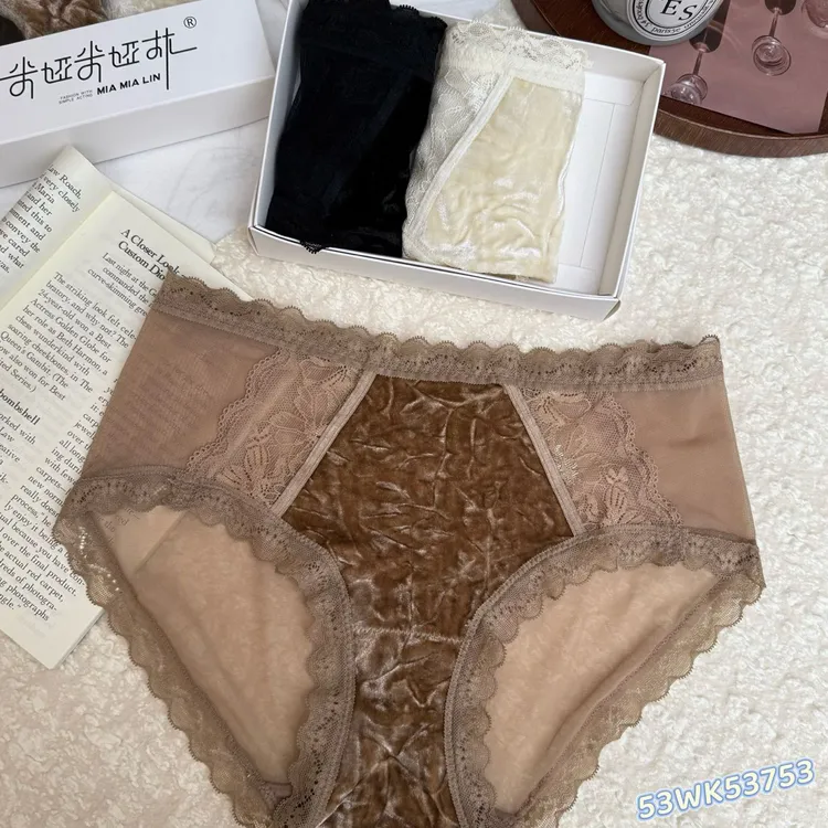 法式蕾丝中腰包臀女士透气舒适性感三角内裤