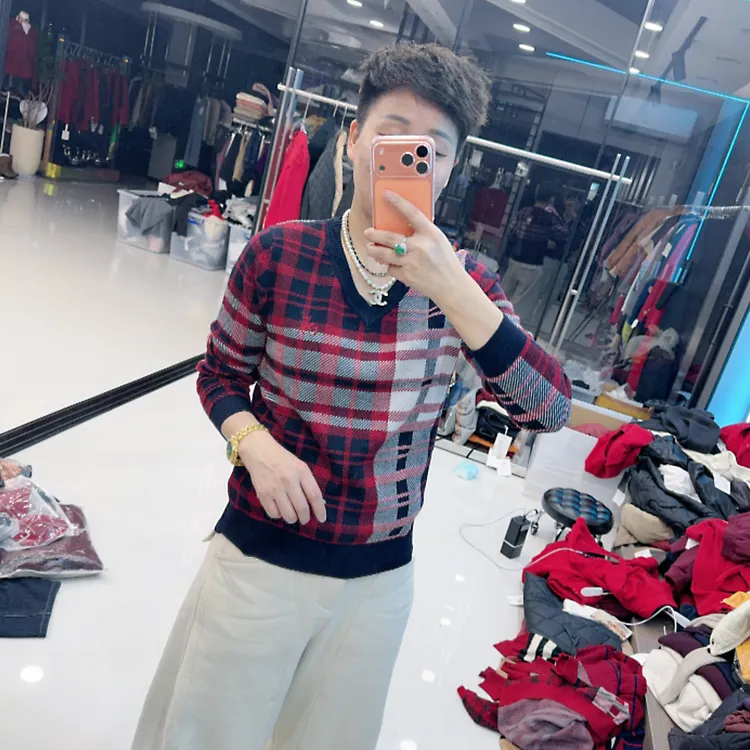 南韩新款时尚V领格子2色羊毛衫19297品