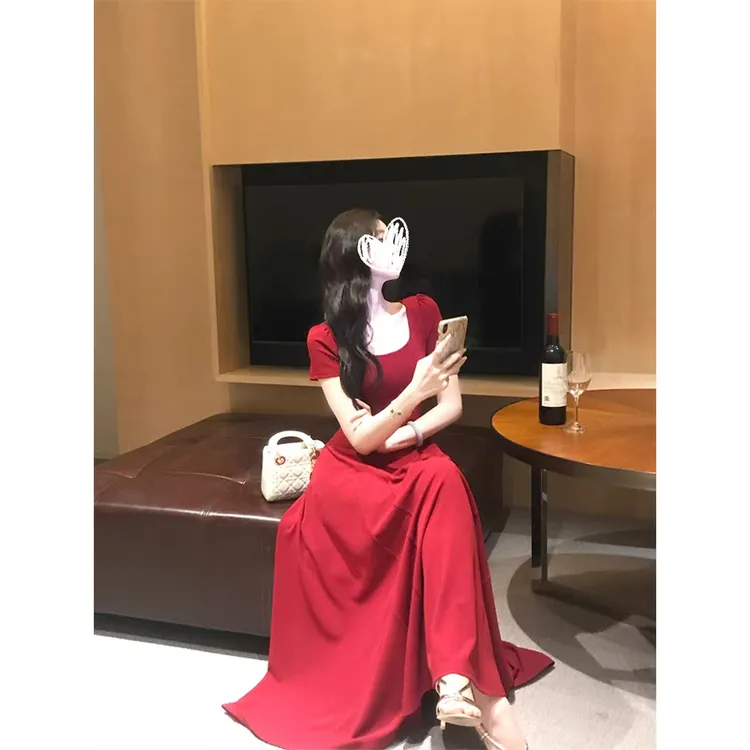 赫本风法式优雅气质A字大摆裙女简约纯色收腰显瘦连衣裙 D8100