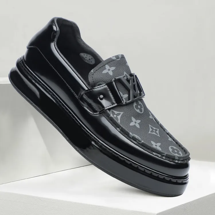 大鹅故乡头层牛皮豆豆男鞋时尚真皮印花个性男鞋高端商务一脚蹬皮