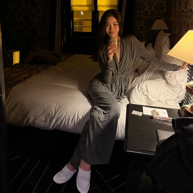 ROMI STUDIO“裸肤挚爱”粘纤混纺丝滑软糯薄款居家睡衣 RWBWNH1626