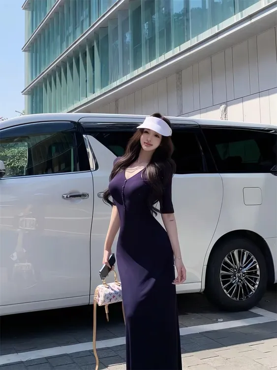 藏蓝色v领短袖连衣裙女夏季纯欲修身鱼尾长裙显身材收腰包臀裙子