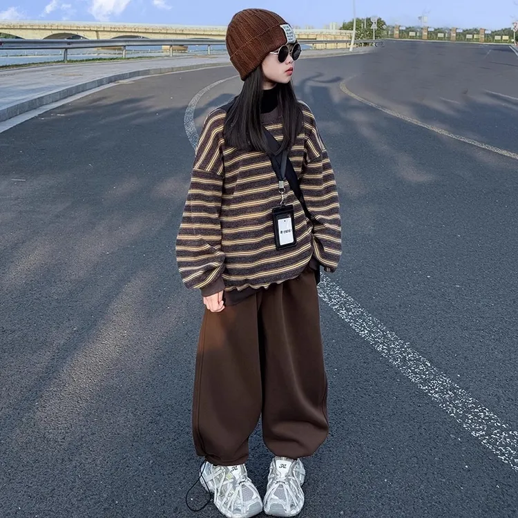 女童秋冬加绒套装2025新款洋气儿童休闲条纹卫衣运动裤子两件套潮