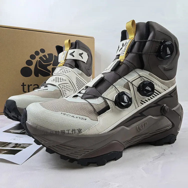 Traceable大脚丫防滑登山旅游鞋男全地形越野跑鞋旋转扣高帮鞋女
