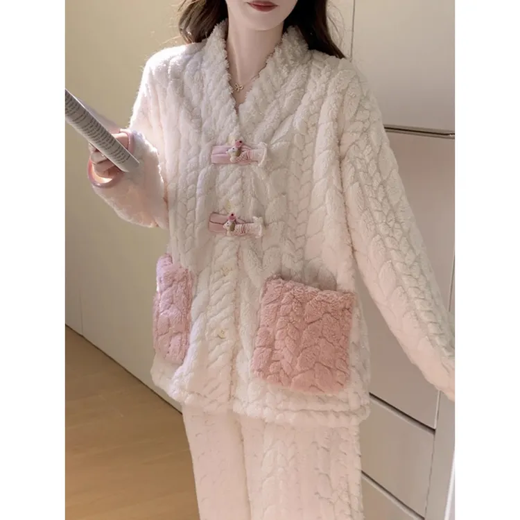 睡衣女款秋冬季珊瑚绒加绒加厚2025新款卡通小狗法兰绒家居服套装