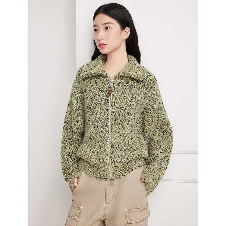 Goodland美地2025冬季新款复古苔藓绿时尚显白短款外套LC35506190