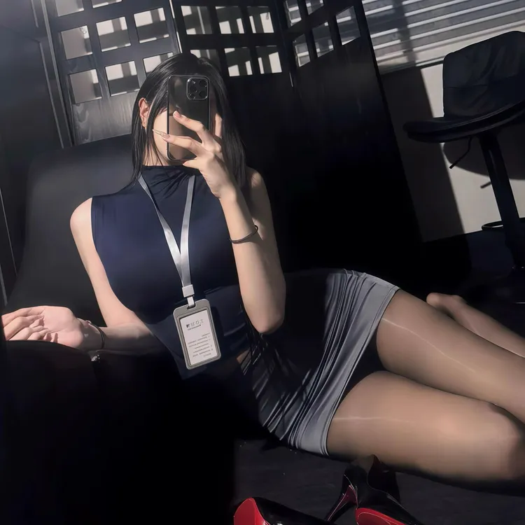 【硬糖推荐】性感秘书OL装情侣约会战袍紧身知性高腰显瘦气质无袖