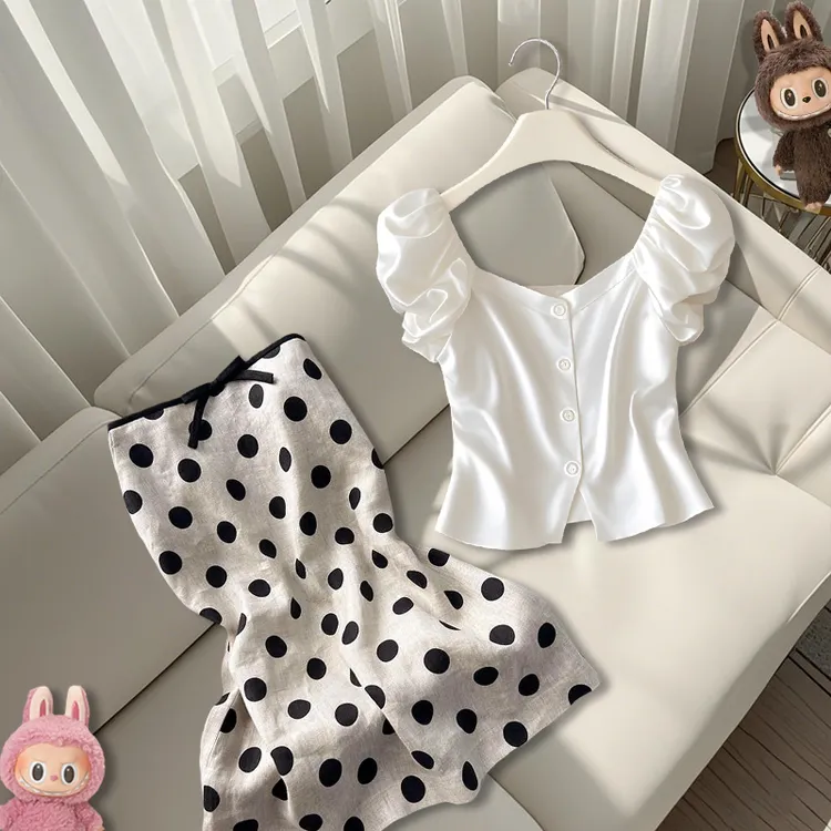 2025夏季新款千金贵气名媛风显瘦气质上衣高腰设计感波点半身裙子