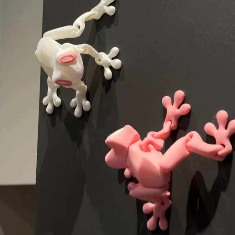 ONE 黑科技3d打印磁吸青蛙冰箱贴关节可动摆件夜光龙玩具