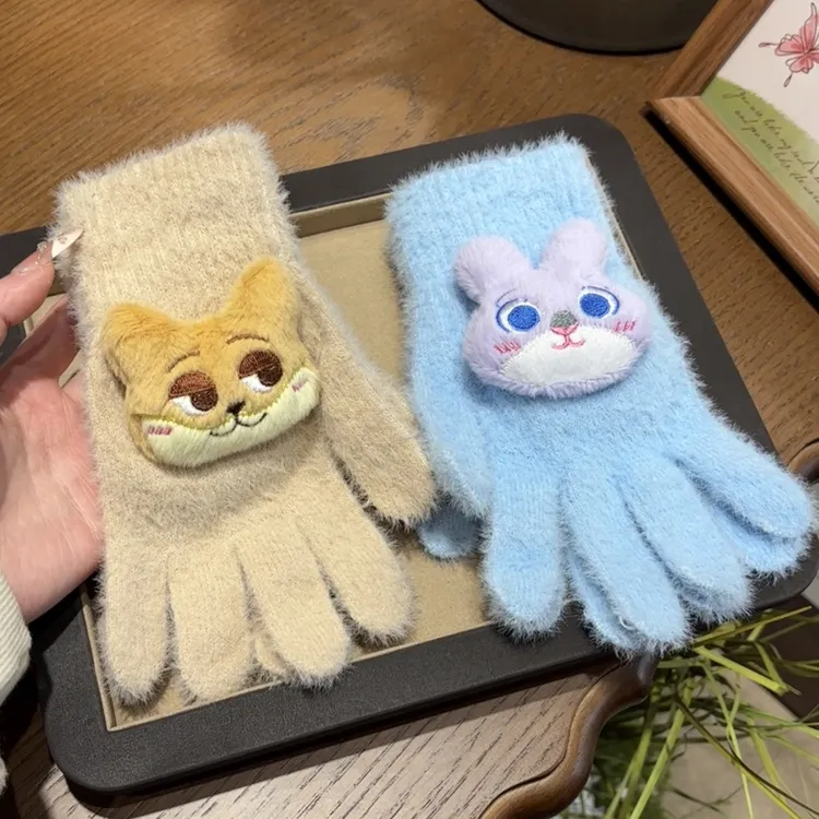 可爱卡通朱迪尼克毛绒手套秋冬保暖防寒户外运动适用学生韩版