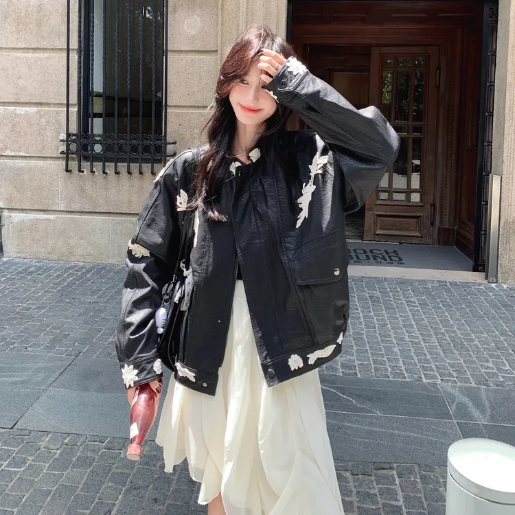 高级感休闲风百搭显瘦上衣女2025秋季新款时髦酷飒机车皮衣短外套