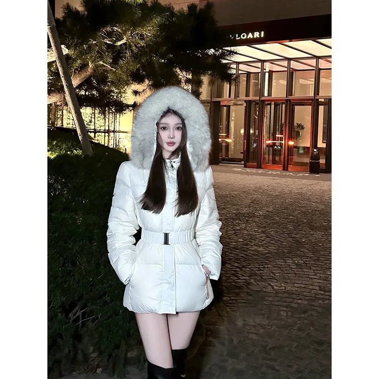 Chill巧儿巴黎听雪白色收腰连帽羽绒服保暖毛领白鸭绒外套女