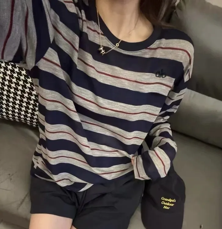 2025新款刺绣字母正肩撞色条纹防晒长袖洋气宽松时尚上衣8823