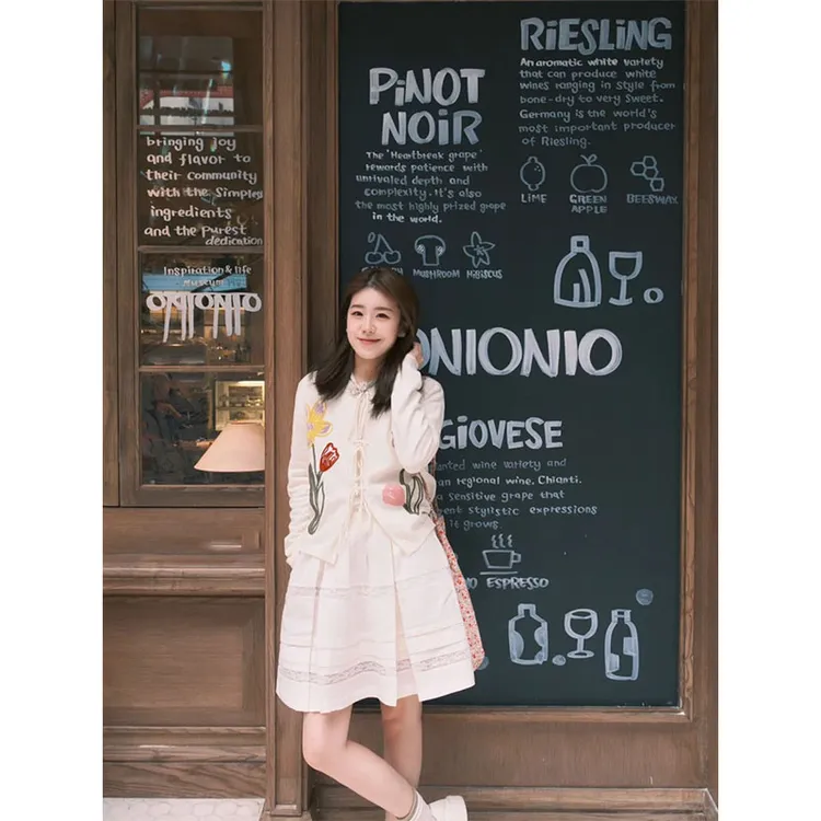 甜美风软糯舒适氛围感彩色刺绣花绑带针织衫高腰百搭休闲A字短裙