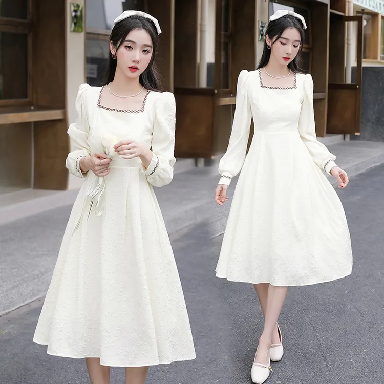 大码秋季高级感收腰显瘦气质长裙法式温柔风方领花边连衣裙9923