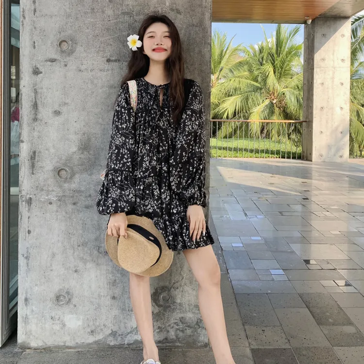 长袖碎花荡领花边领碎花连衣裙法式宽松夏季小众显瘦气质短款时尚