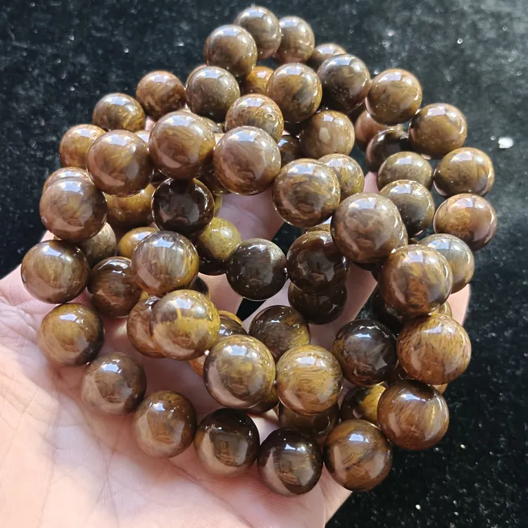 草化玉十四圆珠，个别微瑕，随机发货
