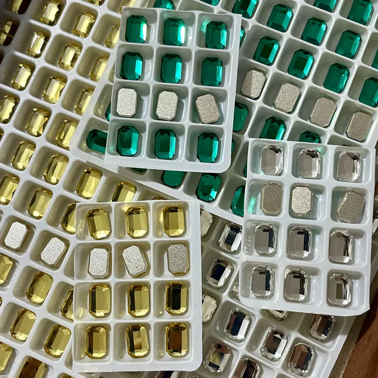 美甲饰品新款K9超闪倒边平底 八角钻祖母绿金黄色方糖异形钻指甲